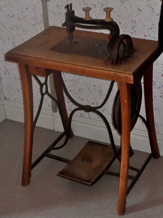 Anders Olof Anderssons symaskin från 1870-talet